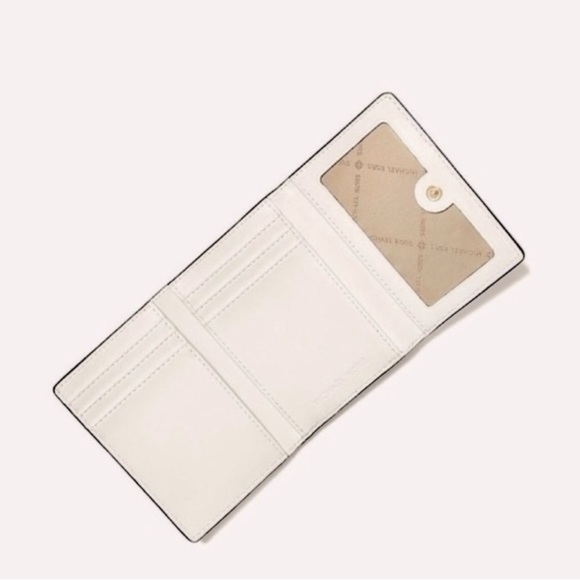 NWT Michael Kors Jet Set Travel Medium Pebbled Leather Trifold Wallet - Picture 6 of 7